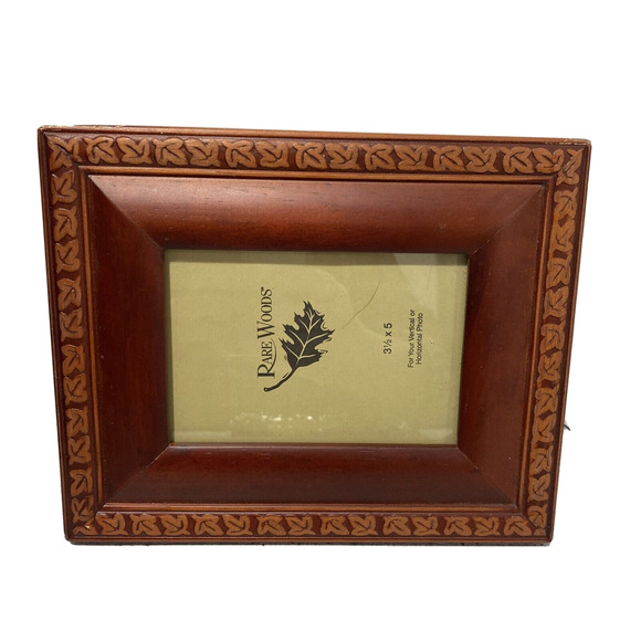 Vintage wooden photo frame Rare Woods by Burnes of Boston carved leaf 3.5 x 5 - Picture 4 of 8